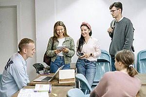 Kaip nepamesti galvos ir teisingai užpildyti prašymą stoti į aukštąją mokyklą