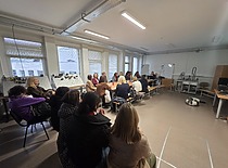 Konferencijos dalyviai KTU laboratorijoje